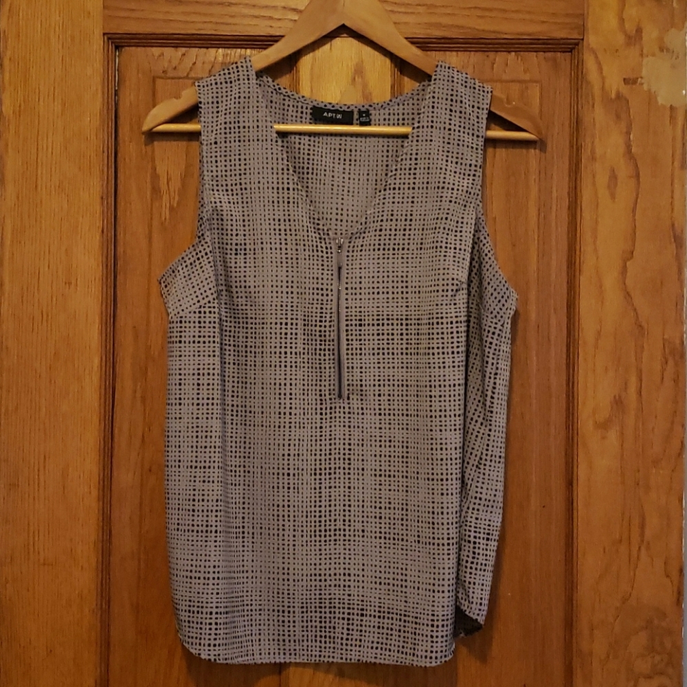 Apt 9 Gray Sleeveless Top